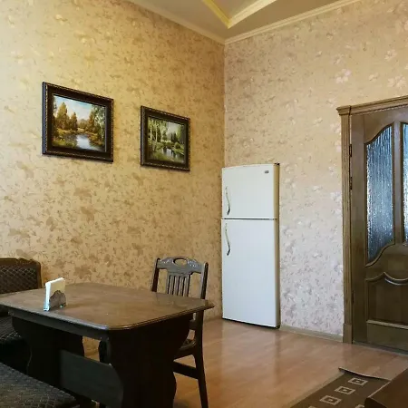 Затишна Квартира В Центрі Міста Ternopil Exterior photo